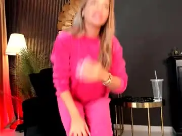 Lovingblondie  live sex cam