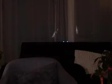 Miissjulia  live sex cam