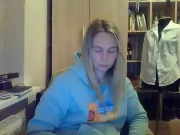 Molly971345  live sex cam