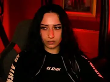 Monicalowes  live sex cam