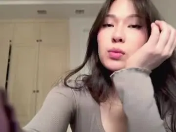 Nievesshippey  live sex cam