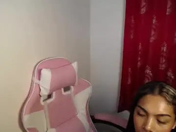 Sweet_trishaxx  live sex cam