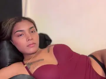 Sweet_trishaxx  live sex cam