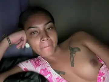 Sweet_trishaxx  live sex cam