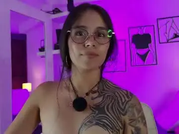 Thamara_l11  live sex cam