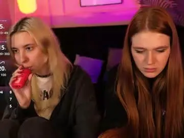 2giirls1cam  live sex cam