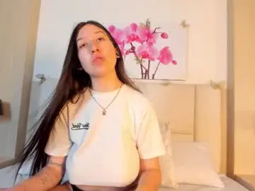 Ambervega__  live sex cam