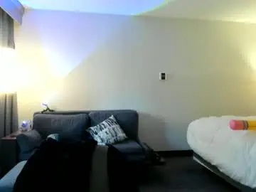 Dolllface  live sex cam