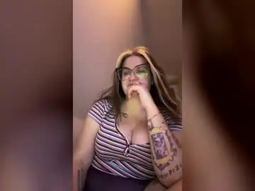 Kingkrissy1011  live sex cam