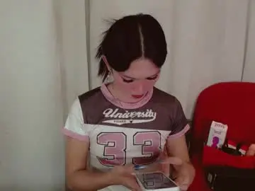 Kitteylovesyou  live sex cam