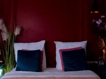 Mayzzi  live sex cam