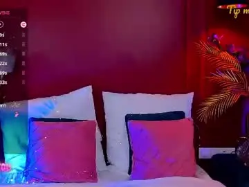 Mayzzi  live sex cam