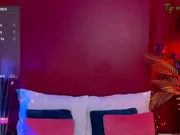 Mayzzi  live sex cam