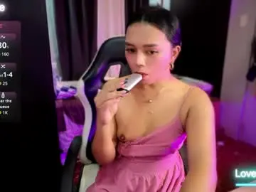 Naddyblush69  live sex cam