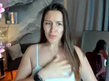 Asti_bubbles  live sex cam