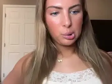 Av3ryyyy  live sex cam