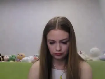 Cutie_klo_  live sex cam