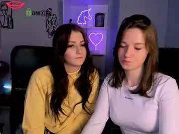 Helli_belli  live sex cam