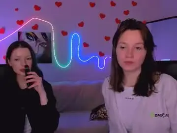 Helli_belli  live sex cam