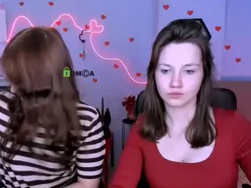 Helli_belli  live sex cam