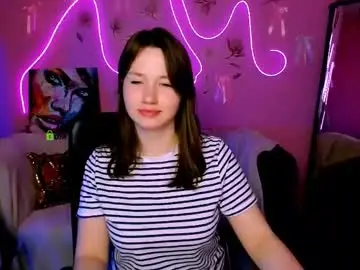 Helli_belli  live sex cam