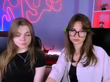 Helli_belli  live sex cam