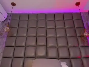 Kira_vance  live sex cam