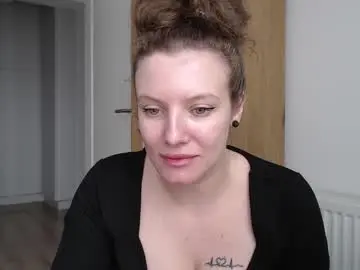 Ladyamaradavis  live sex cam