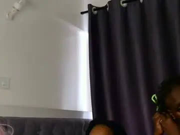 Lusty_layla  live sex cam