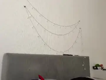 Meow3cha  live sex cam