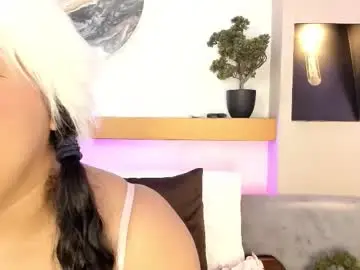 Tatylior  live sex cam