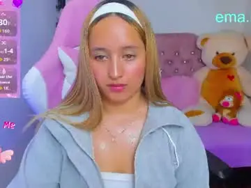 Ema_tayy  live sex cam