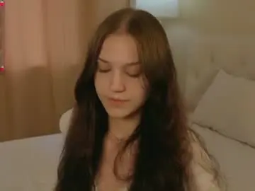 Esenue  live sex cam