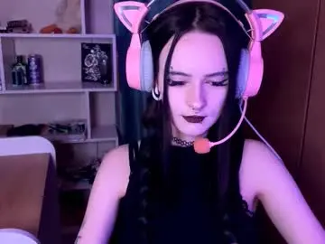 Eunabiddlecome  live sex cam