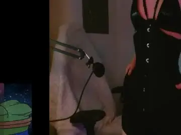 Lilythrone  live sex cam