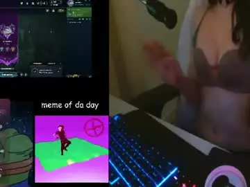 Lilythrone  live sex cam