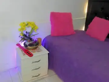 Lonely_shewolf  live sex cam