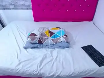 Newbie_neighbor  live sex cam