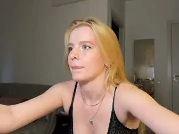 Nura_foxx  live sex cam
