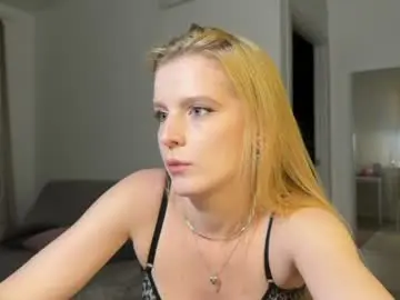 Nura_foxx  live sex cam