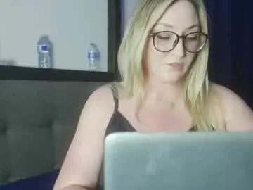 Sophiextaylor  live sex cam