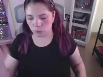 Sweettoqui  live sex cam
