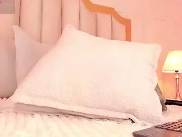 Tahliamoreau  live sex cam