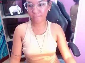 Ammy_ronan  live sex cam