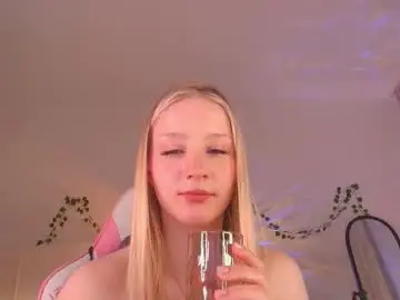 Eva_davi  live sex cam