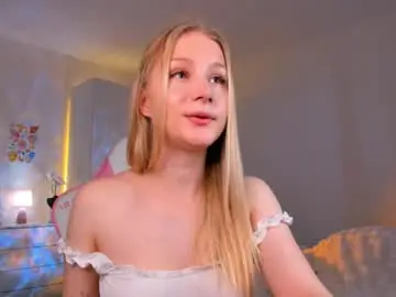 Eva_davi  live sex cam