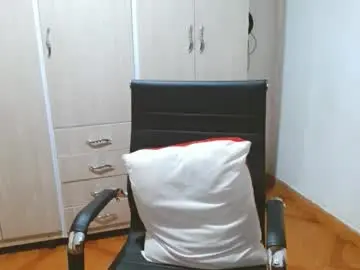 Katticloos  live sex cam
