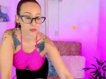 Ninnaa__  live sex cam