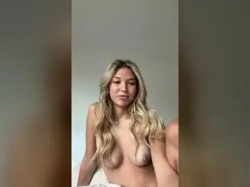 Olivia2008  live sex cam