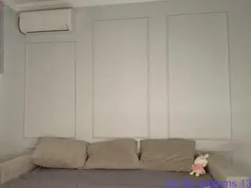 Simihazel  live sex cam